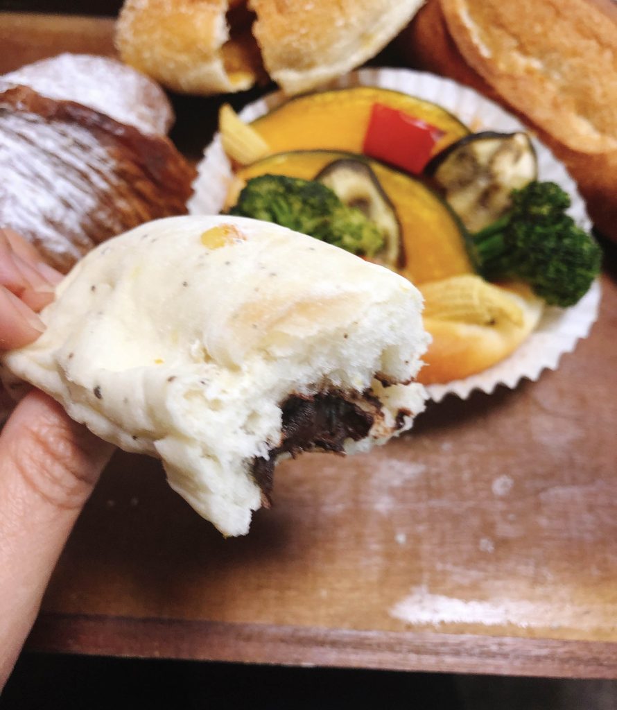 種類豊富！『マルヨシ堂』のパンが美味しい！｜浦添市経塚 / CELEBRATIONS mak