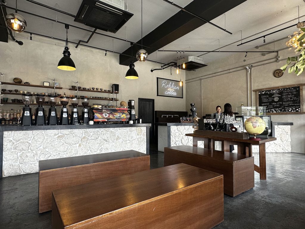 五感を超えるスペシャリティコーヒーの世界『rokkan COFFEE SHURI』|那覇市首里当蔵町 /CELEBRATIONS maki