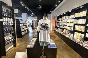 キリスト教書店『ライフセンタービブロス堂』で楽しめる雑貨やカフェ時間｜那覇市曙 /CELEBRATIONS maki