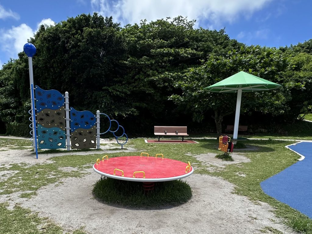 嘉数ゆりオススメ!子連れファミリー必見!リニューアルオープンの『泊城公園(渡具知公園)』は遊具エリアが大幅パワーアップ!|中頭郡読谷村渡具知