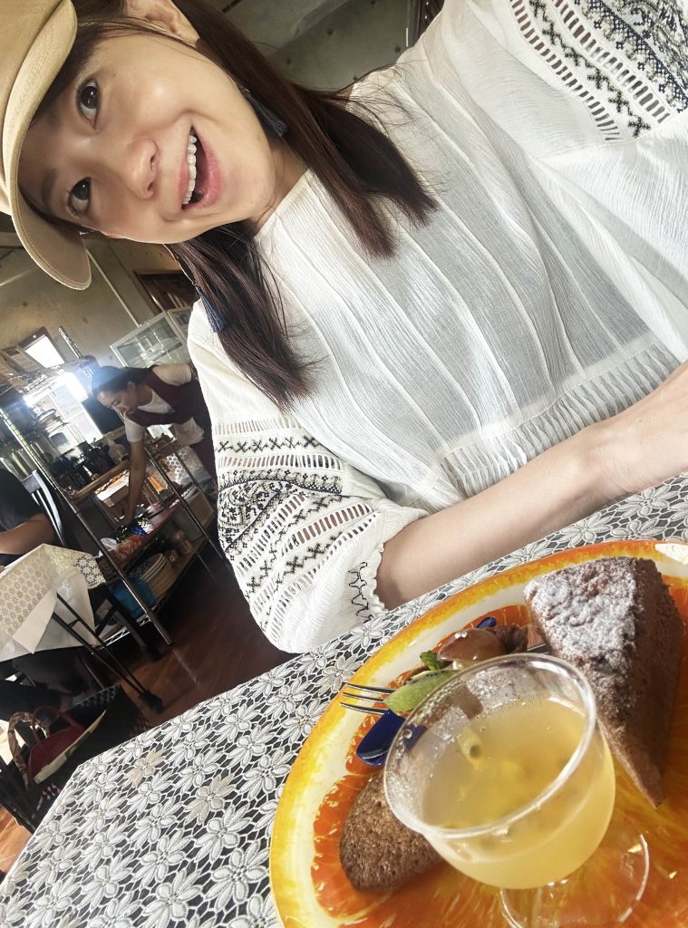 嘉数ゆりオススメ！前菜からデザートまでコース料理が楽しめるカフェ『Cafe Berryberry2（カフェ ベリーベリー2）』｜南城市佐敷