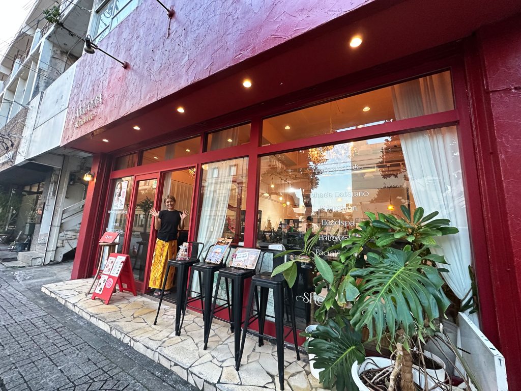 カフェ＆リラクゼーションサロン『AMAMA okinawa』でタイ古式マッサージを堪能｜那覇市松山 /CELEBRATIONS maki