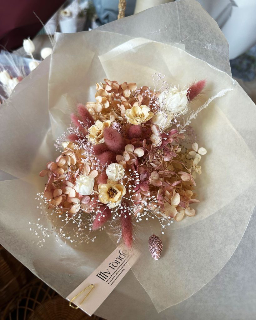 嘉数ゆりオススメ！お洒落で華やかなドライフラワー専門店『lily ronde（リリーロンド）』｜沖縄市美原