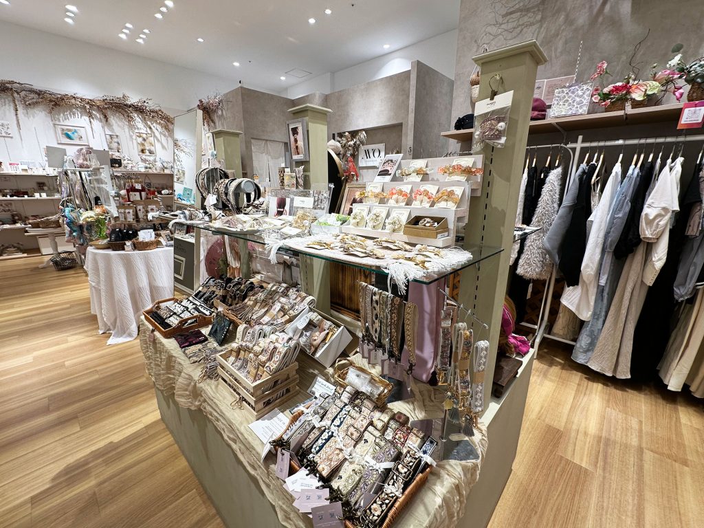 おしゃれなハンドメイドセレクトショップ『AVO.handmade』｜浦添市西洲 パルコシティ /CELEBRATIONS maki