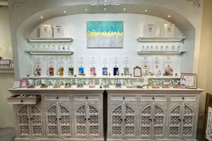 沖縄の自然と数秘術から生まれた開運フレグランス『FSGB沖縄香水』アメリカンビレッジ店｜中頭郡北谷町美浜 /CELEBRATIONS maki