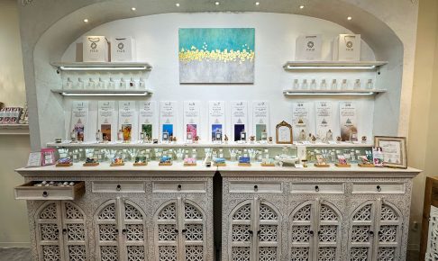 沖縄の自然と数秘術から生まれた開運フレグランス『FSGB沖縄香水』アメリカンビレッジ店｜中頭郡北谷町美浜 /CELEBRATIONS maki