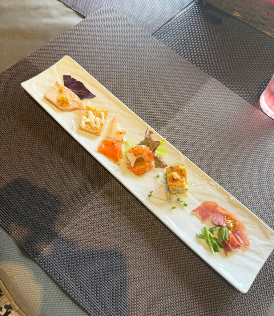嘉数ゆりオススメ!ランチフルコースがお得&大満足『Bistro Grand Chariot(ビストロ グランシャリオ)』|沖縄市泡瀬